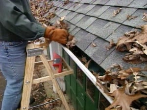 cleaning gutter