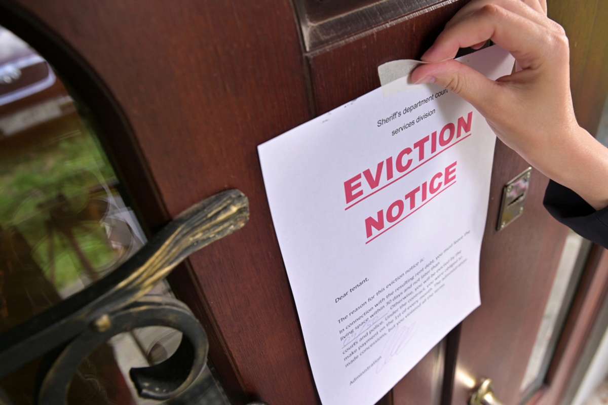 A rental management company helps property owners deliver eviction notices