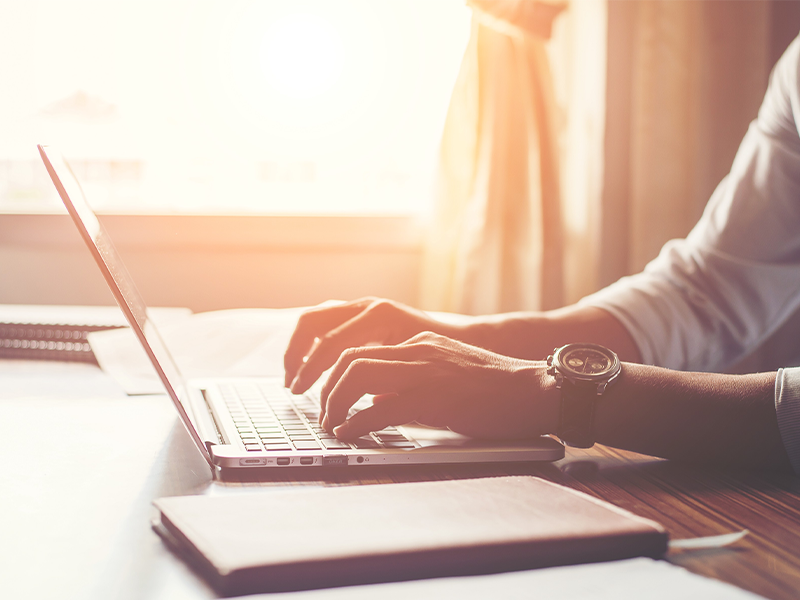 emailing in laptop, online emailing in laptop, online